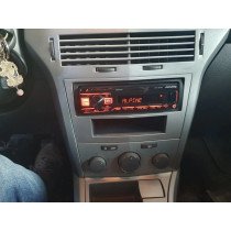 Ramka Radia 1DIN srebrna Opel Antara, Astra H, Corsa D, Zafira B