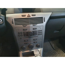 Ramka Radia 1DIN srebrna Opel Antara, Astra H, Corsa D, Zafira B
