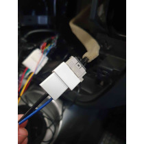 Adapter antenowy Nissan na DIN